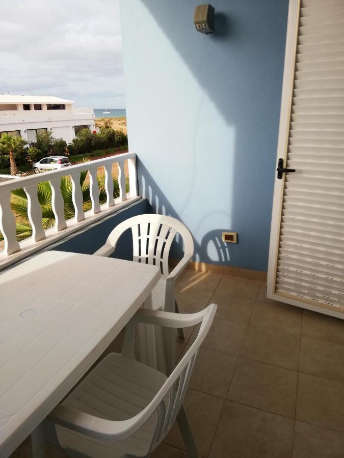 Adult Only Beachfront 2 Bedroom Apartment Santa Maria Airport Pick Up, Aircon, Unlimited Wifi Ideal For Remote Working And Long Stay Bagian luar foto